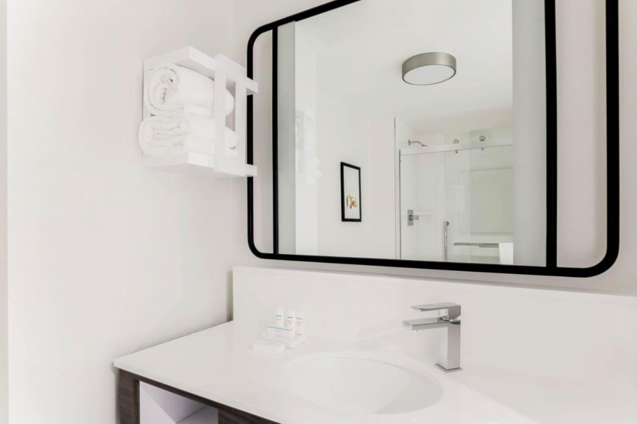 Hampton Inn Silver Spring Washington Dc Экстерьер фото